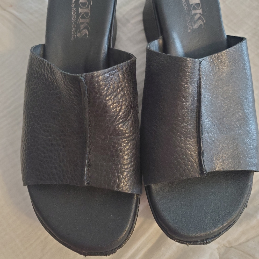 Korks Leather Wedge Shoes